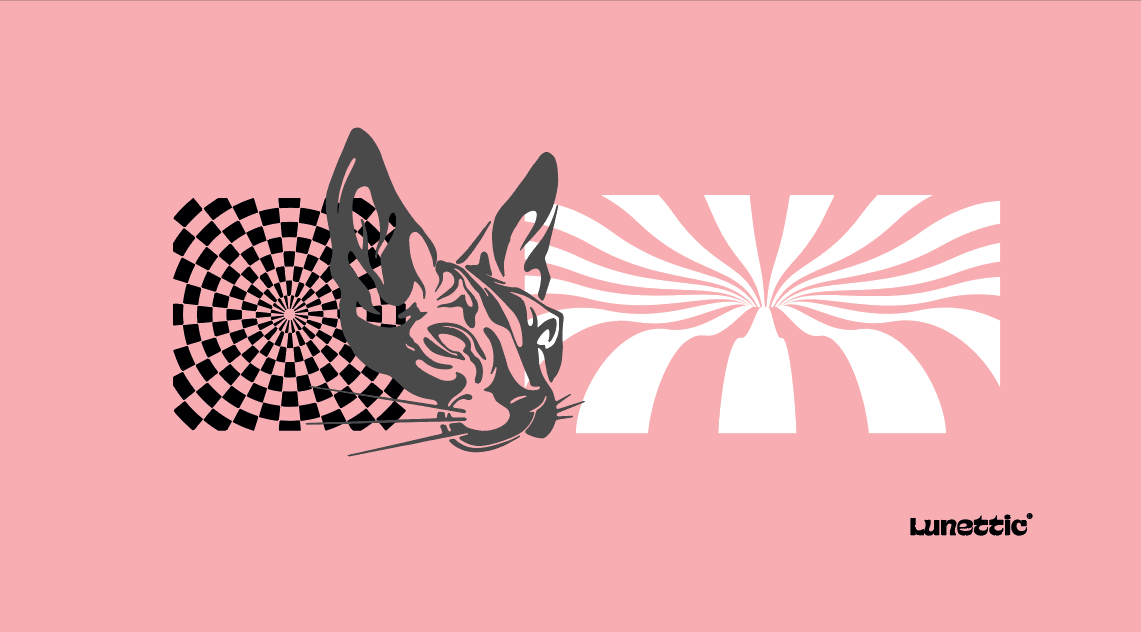 Gato sphynx de traço grosso sobre fundo rosa, entre um xadrez em espiral e um leque de raios brancos